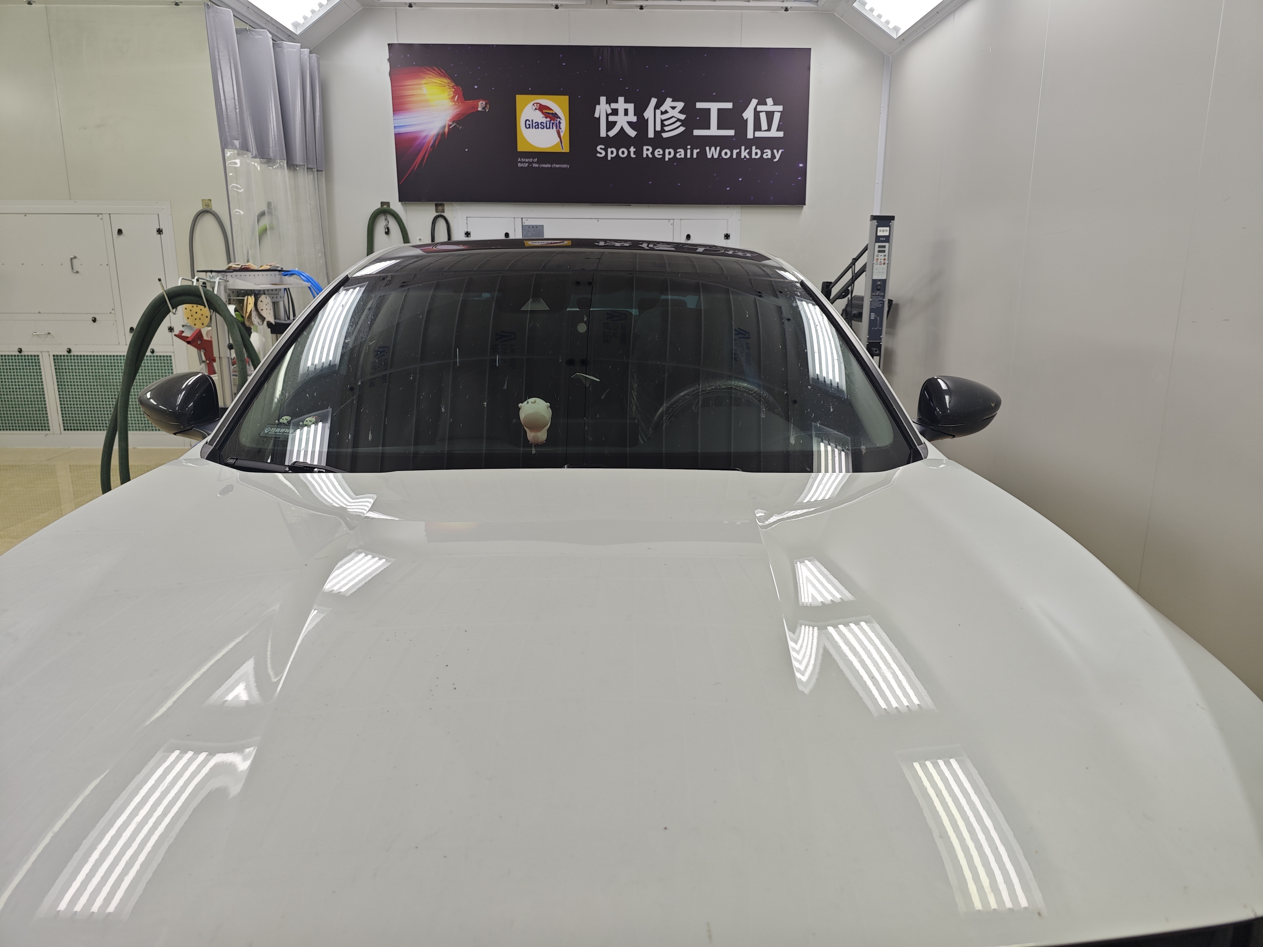 利孚汽车维修工位实景