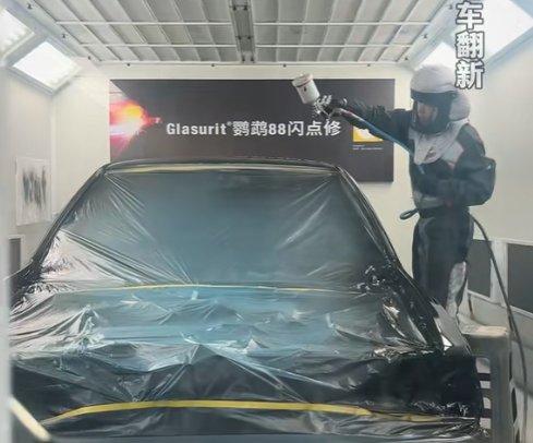 引擎盖清漆施工