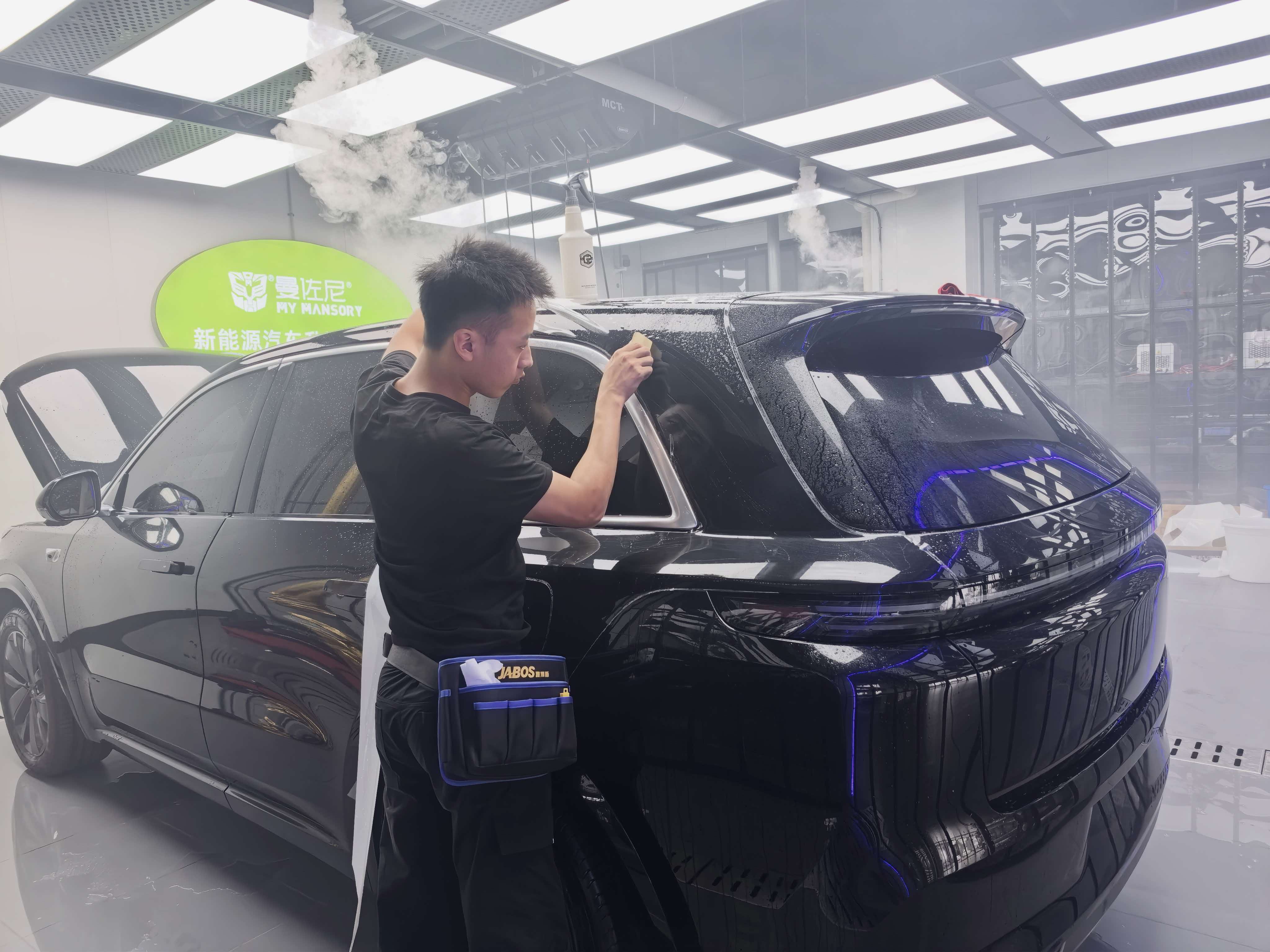 理想L8后窗车衣施工