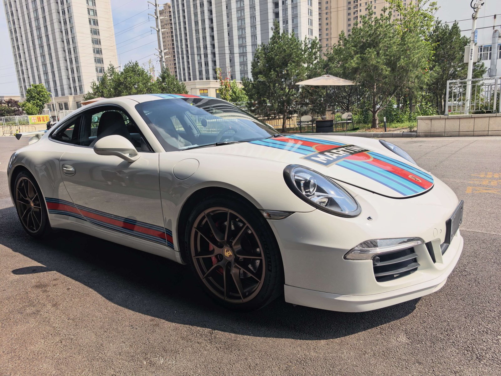 保时捷911 Martini拉花整车效果